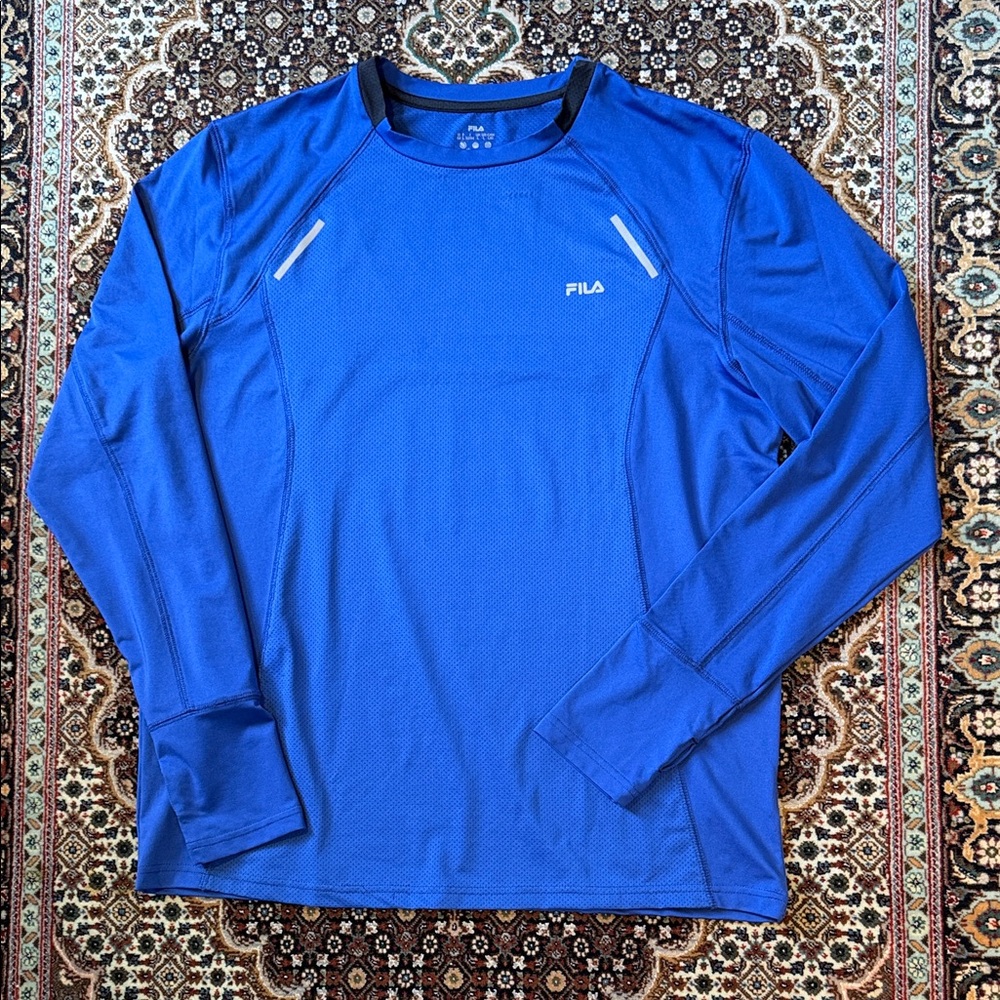 Men’s FILA sports tee shirt Size L in very good condition